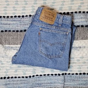 Orange Tab Levi's 505